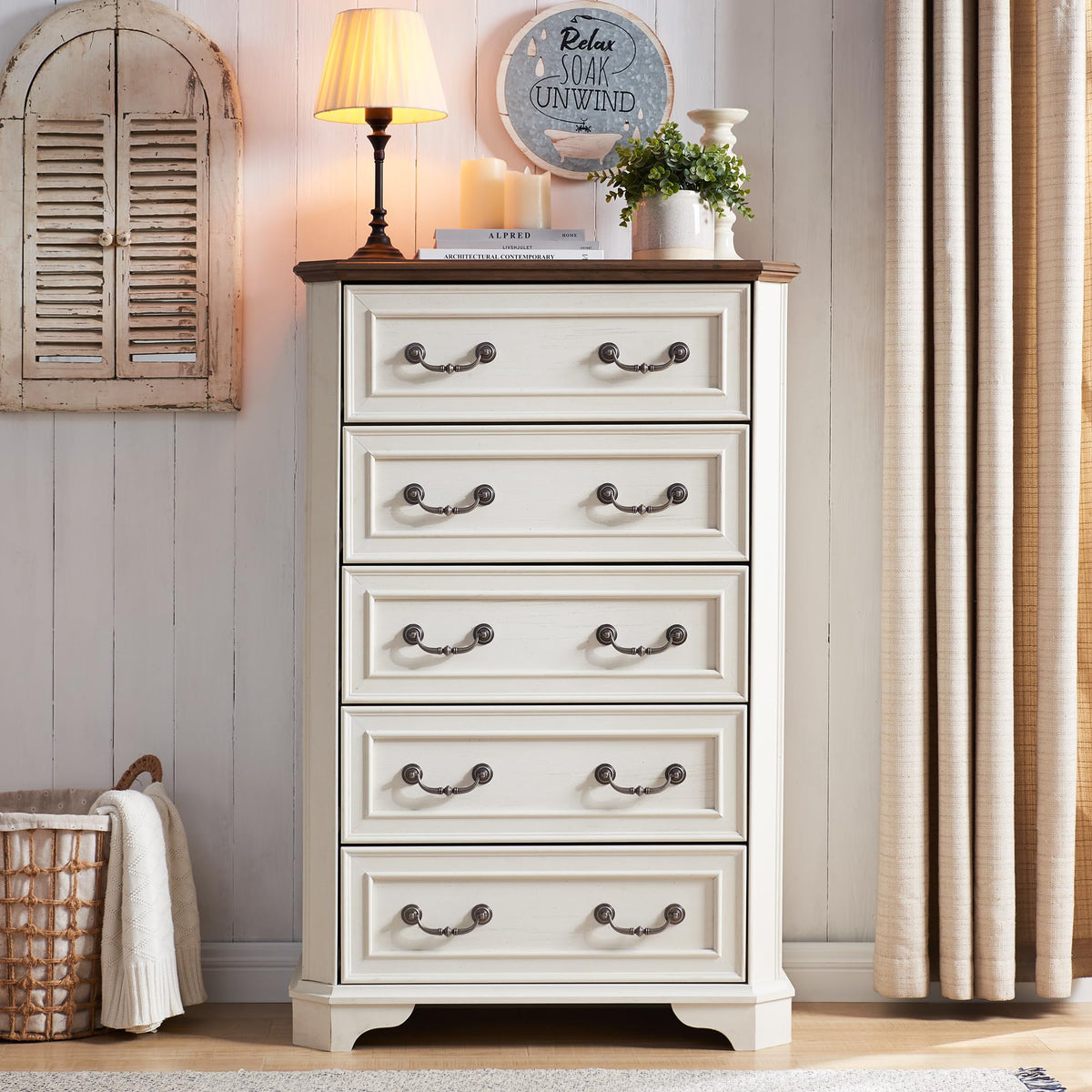 Antique White 5 Drawer Wood Dresser D47913